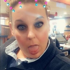 Meet your Posher, Lynda